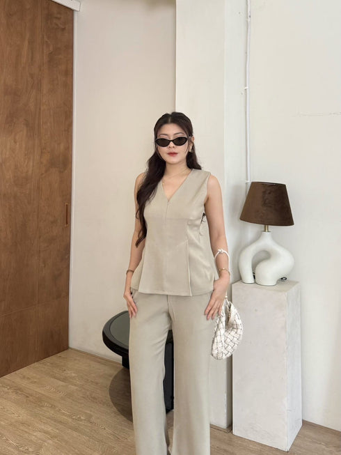 V-Neck Sleeveless Vest With Trousers sets